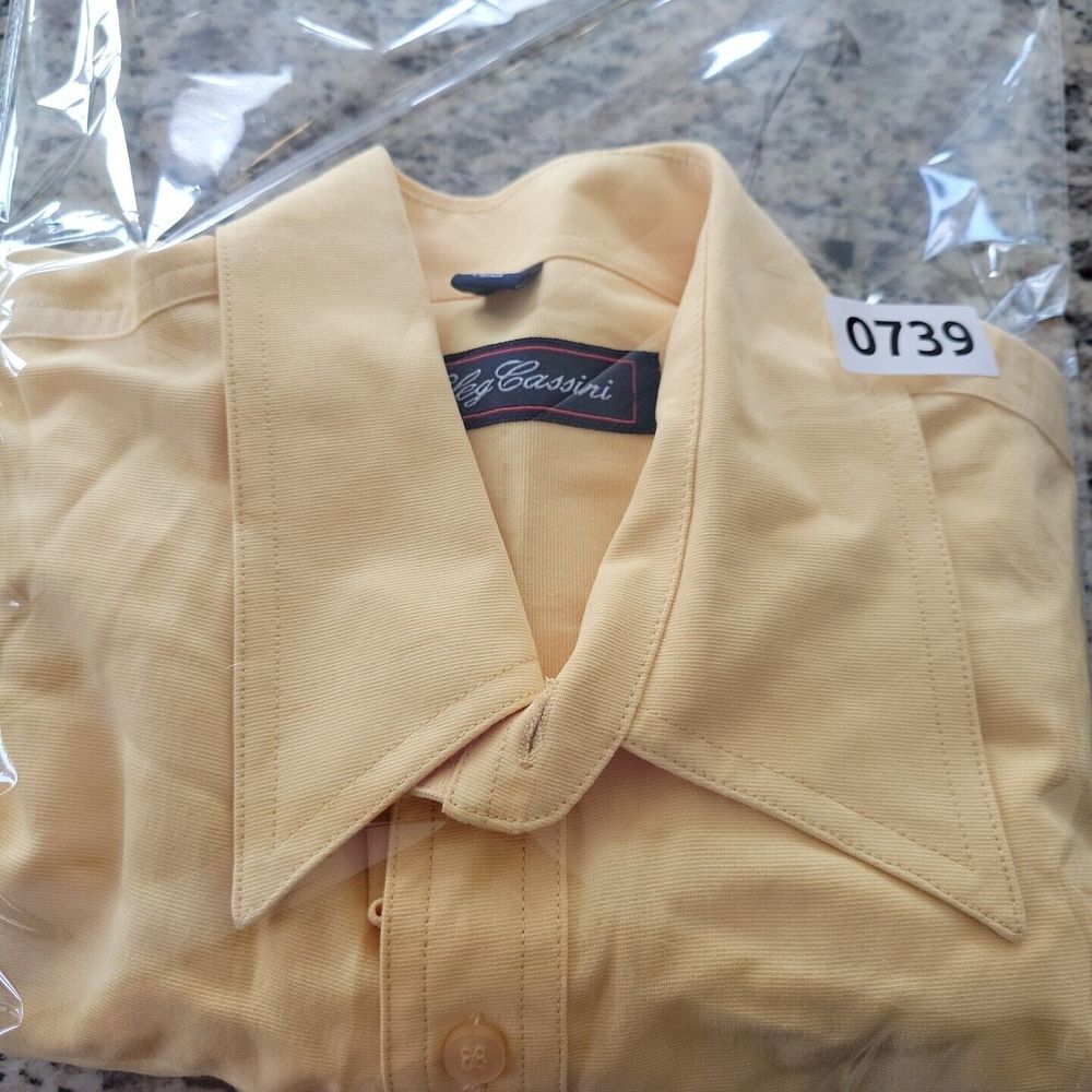 Oleg Cassini Shirt‎ Mens  Yellow Long Sleeve Button Down Casual Lightweight - Picture 8 of 8